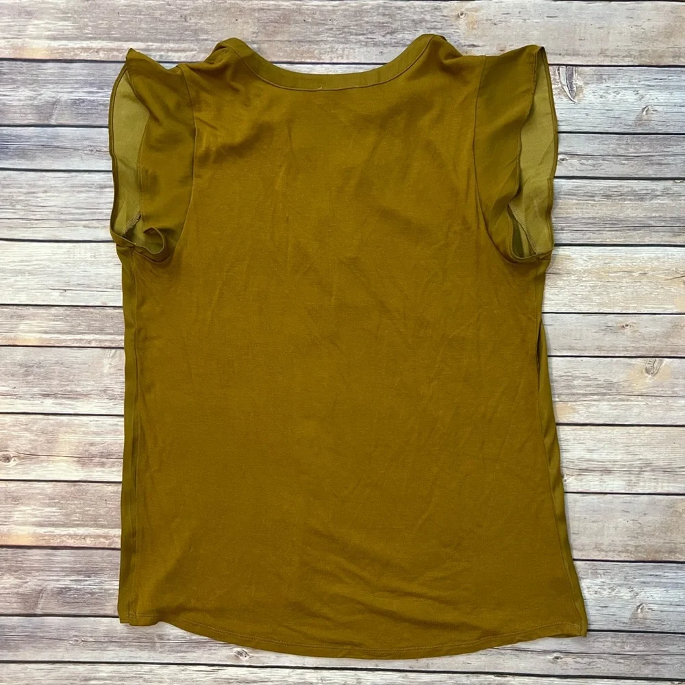 LOFT - Flutter Sleeve Top. - Picture 2 of 2